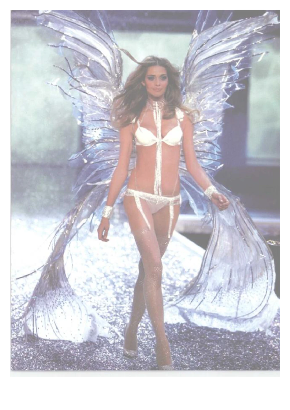 [环球奢侈品丛书&middot;服饰].吴超编著.插图版_X017-奢侈品鉴定教程最新合集_赠品3奢侈品培训电子书