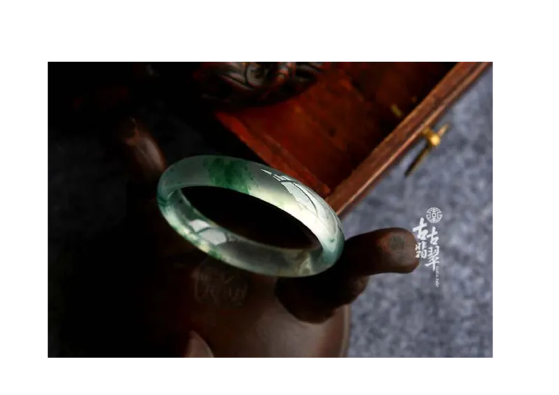 极品翡翠欣赏_X018-玉石珠宝鉴定教程最新合集_6、翡翠鉴定专题全套课程_翡翠电子书_翡翠鉴赏_01-10