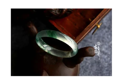 极品翡翠欣赏_X018-玉石珠宝鉴定教程最新合集_6、翡翠鉴定专题全套课程_翡翠电子书_翡翠鉴赏_01-10