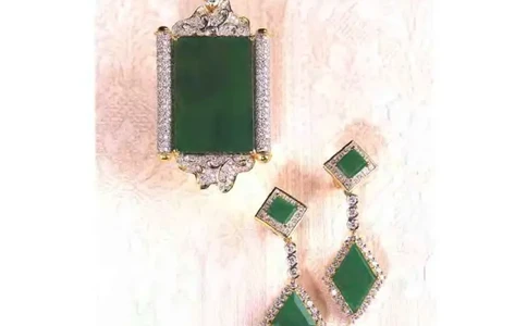 秋眉翡翠-10_X018-玉石珠宝鉴定教程最新合集_6、翡翠鉴定专题全套课程_翡翠电子书_秋眉翡翠