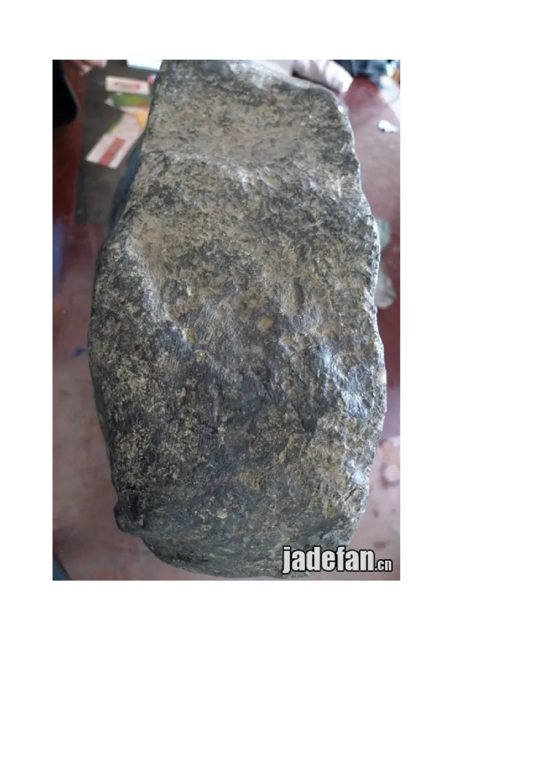 戒烟赌石帖_X018-玉石珠宝鉴定教程最新合集_8、玉石翡翠鉴定与投资电子资料_赌石专题