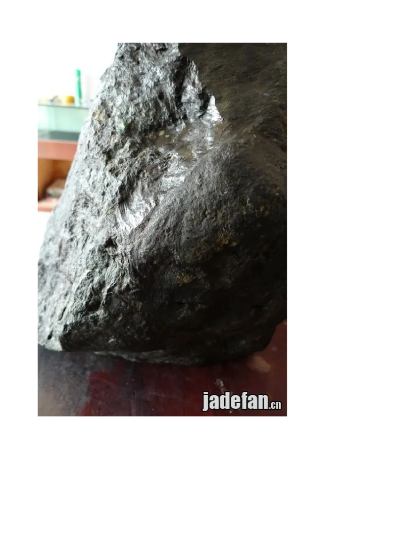 戒烟赌石帖_X018-玉石珠宝鉴定教程最新合集_8、玉石翡翠鉴定与投资电子资料_赌石专题