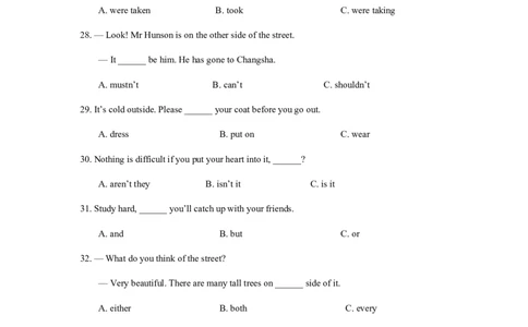 2009年湖南省益阳市中考英语试卷（学生版）学霸冲冲冲shop348121278.taobao.com_中考真题_3.英语中考真题2015-2024年_地区卷_湖南省_益阳英语08-22